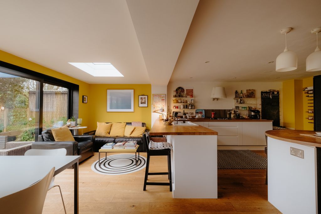 Property photo 3 of 29 Croft-Stleonards-Simar-Interior-13