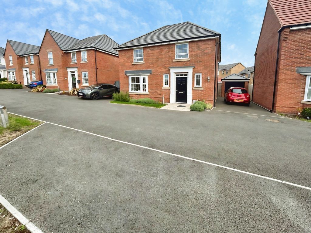 Property photo 2 of 15 E2Ef2Aec-Whatsapp 20Image 202026-09-08 20At 2016.0