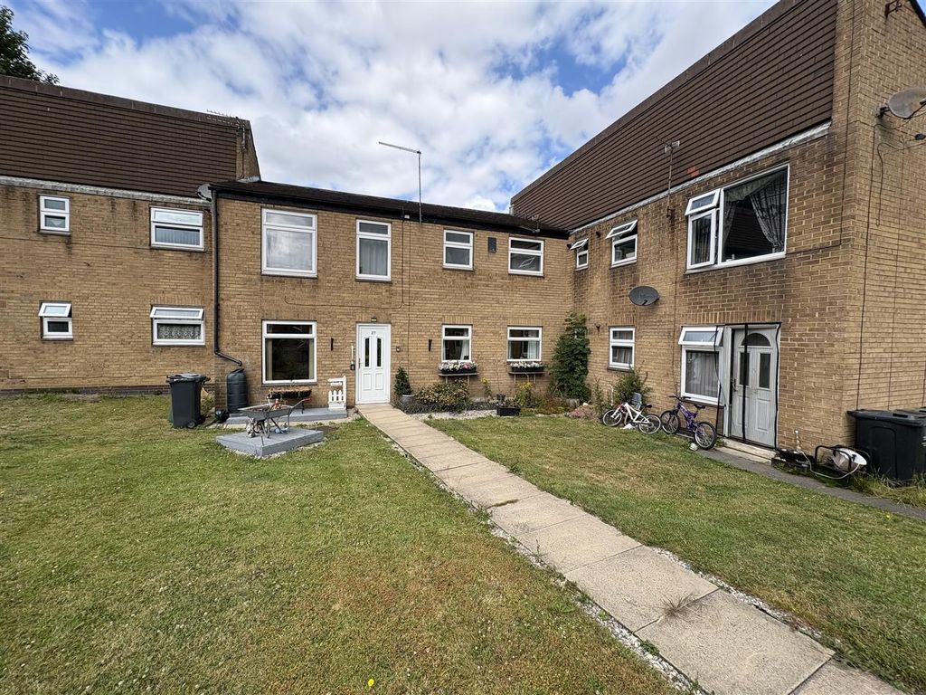 Property photo 1 of 8 Exterior