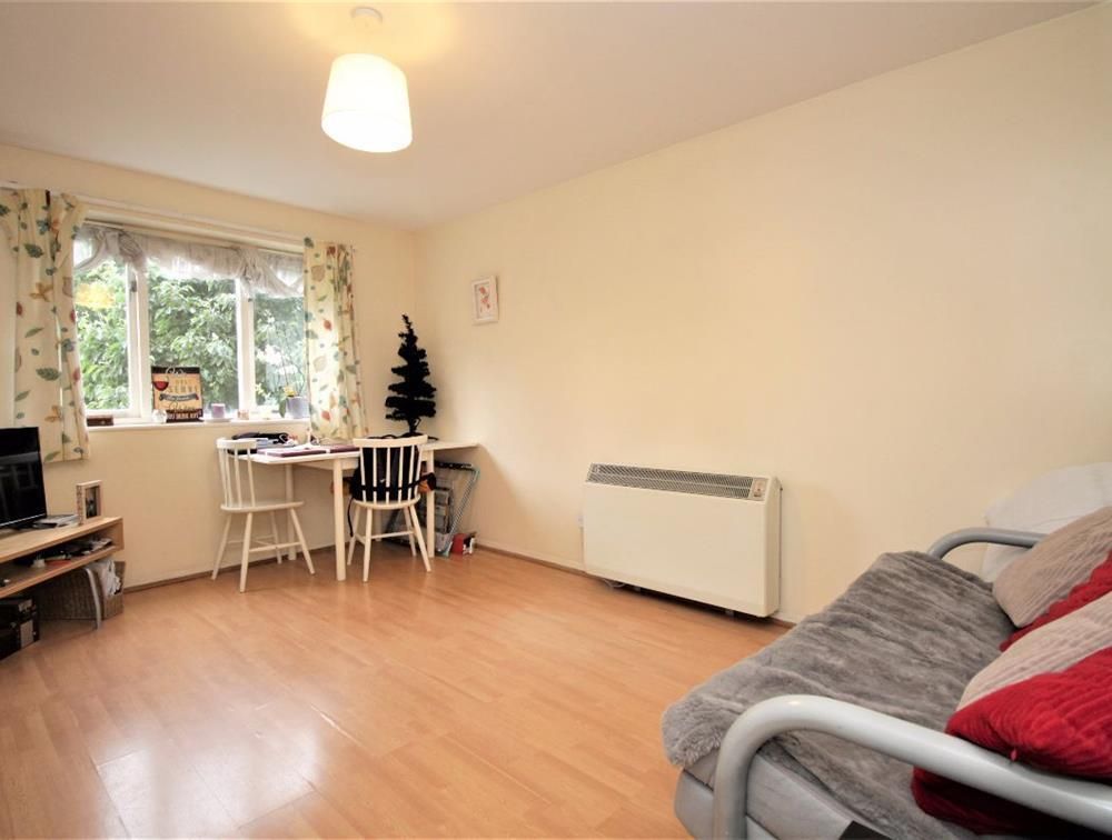 Property photo 2 of 5 Photo 2