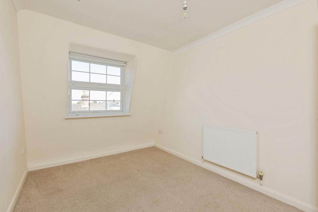 Property photo 3 of 7 Bedroom