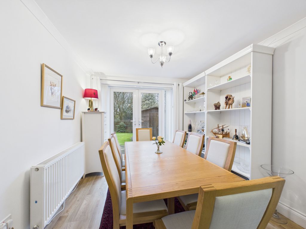 Property photo 3 of 16 Cam02536G0-Pr0040-Still007