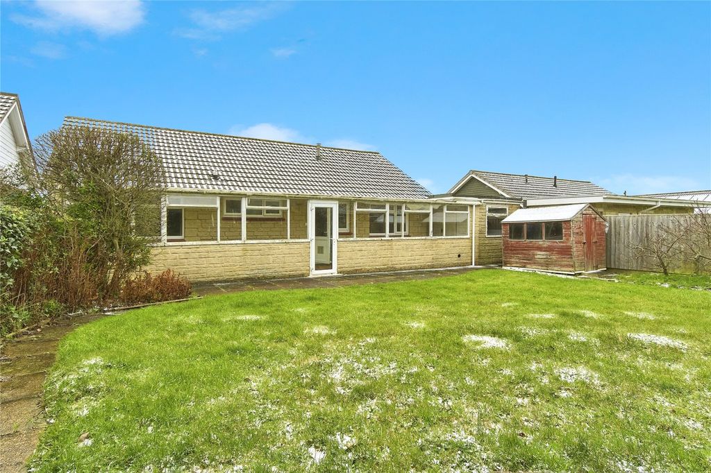 Property photo 2 of 15 Picture No. 13