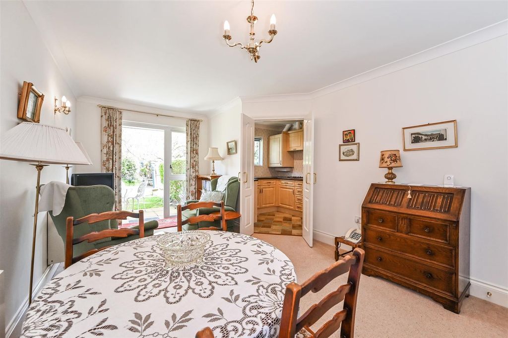 Property photo 3 of 17
