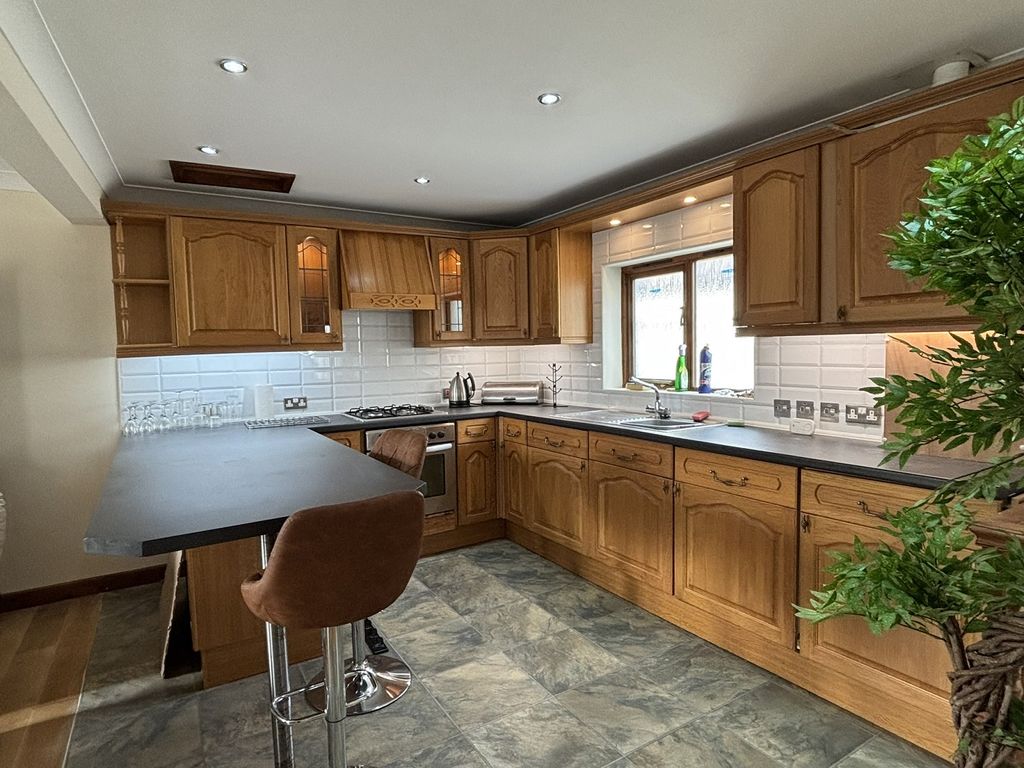 Property photo 2 of 14 Not Specified