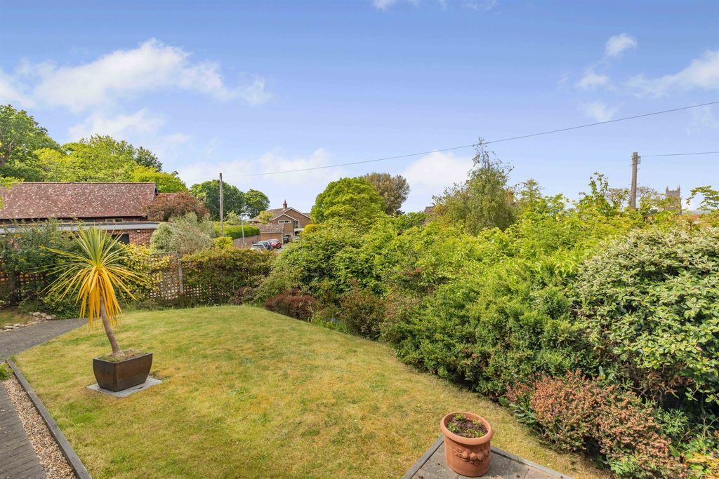 Property photo 3 of 14