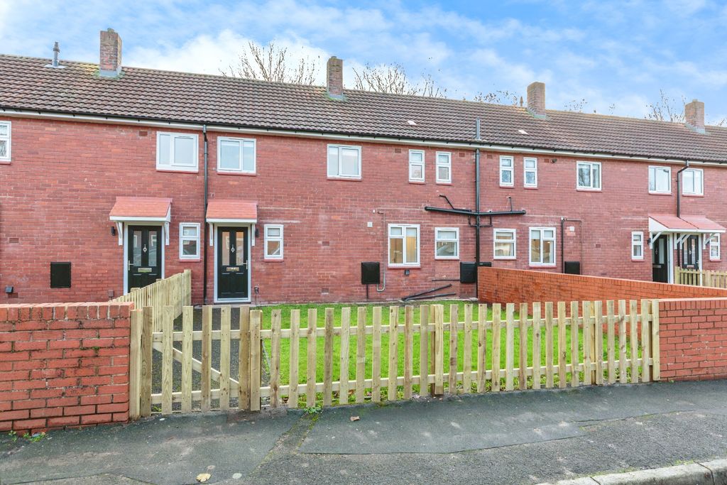 Property photo 1 of 16