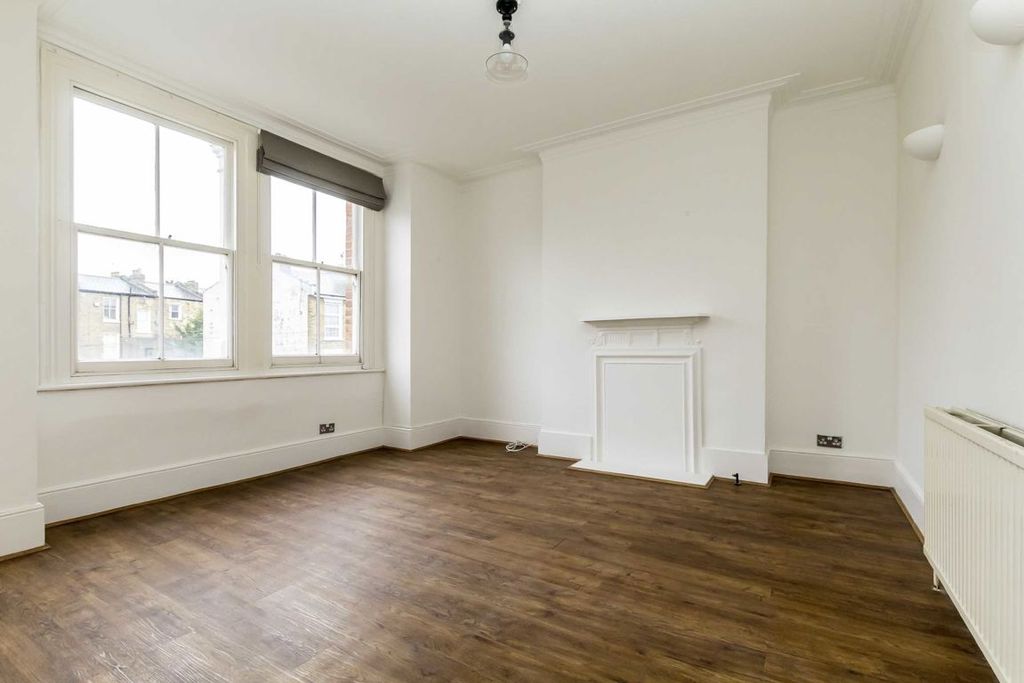 Property photo 2 of 6