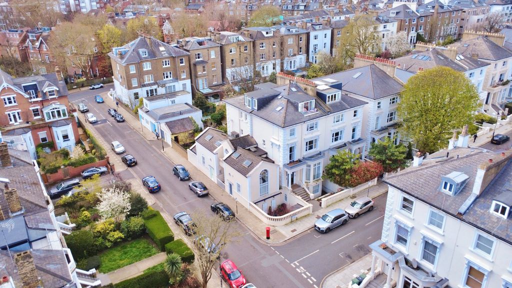 Property photo 2 of 14