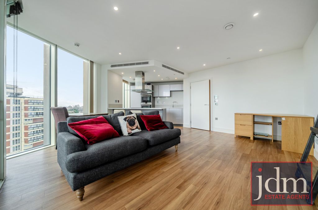 Property photo 2 of 12 E309B517-58d0-4Eb...