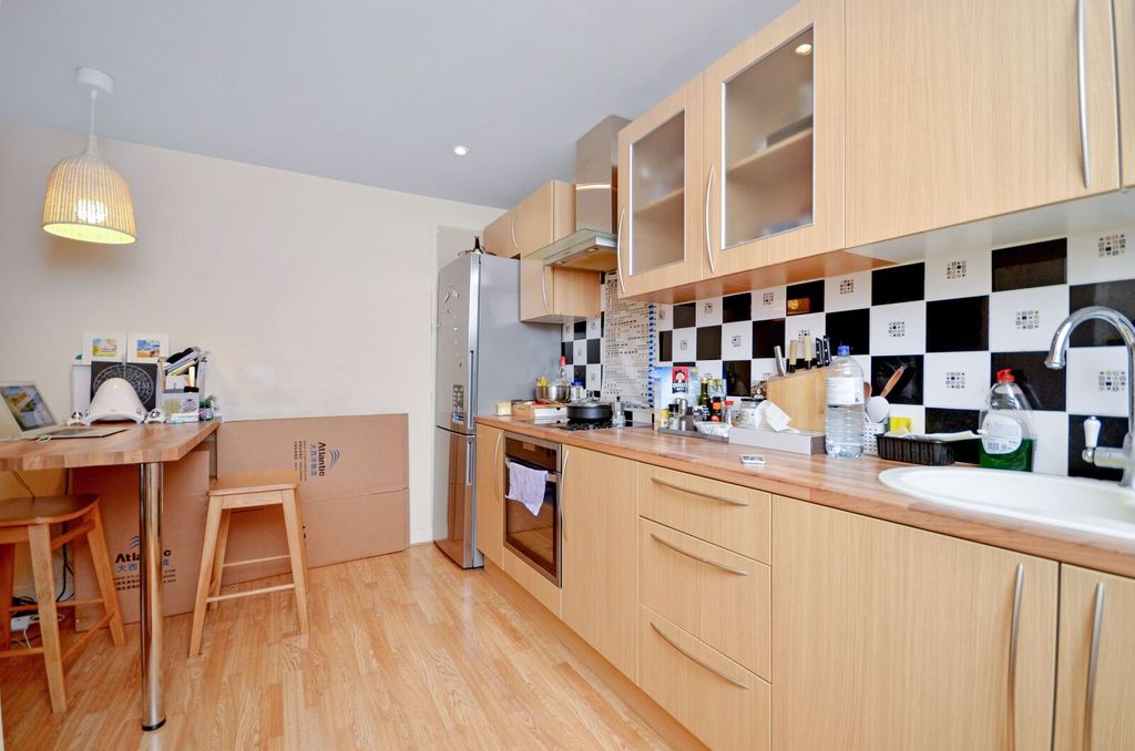Property photo 3 of 7