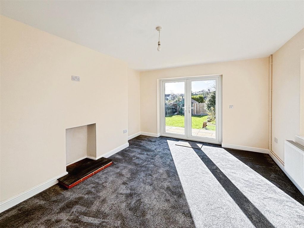 Property photo 2 of 19 Living Room (1).Jpg