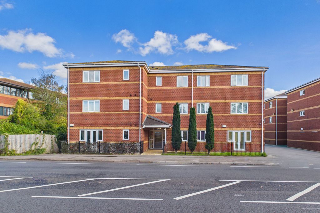 Property photo 1 of 13