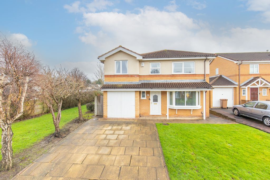 Property photo 1 of 18 Front