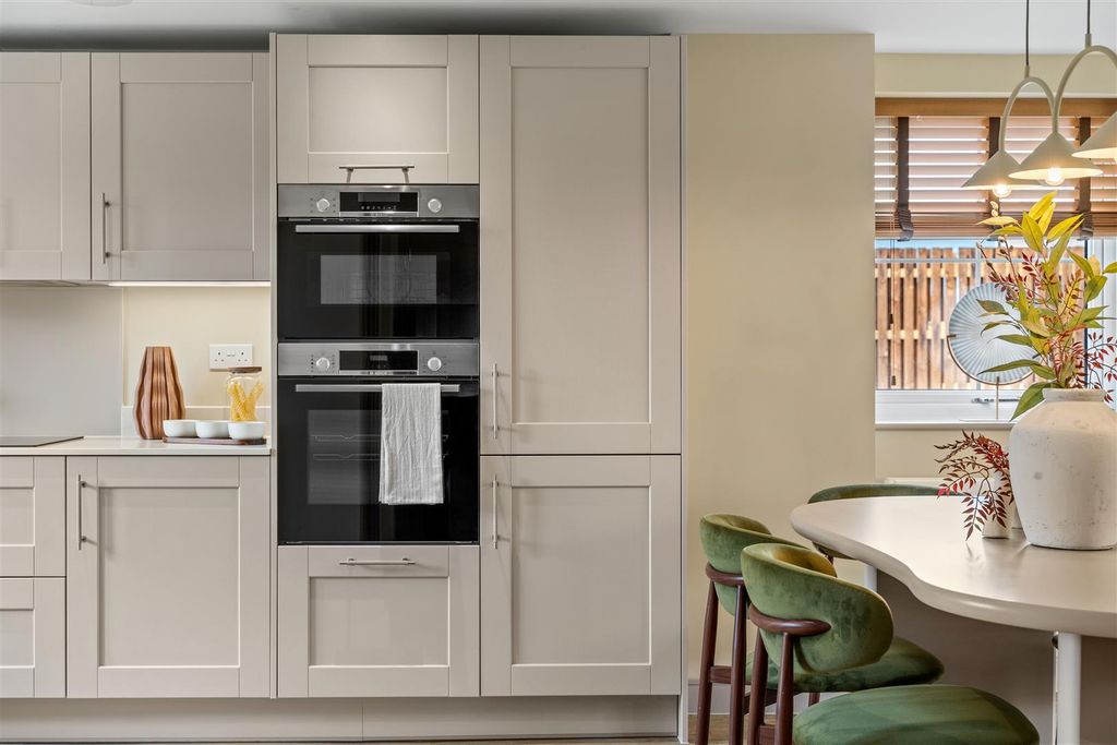 Property photo 2 of 13 Aldermere20.Jpg