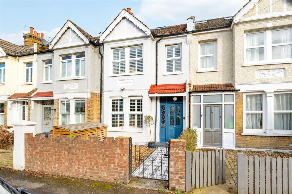 Property photo 2 of 14 External