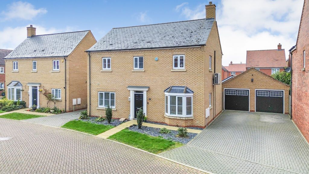 Property photo 1 of 26 Front