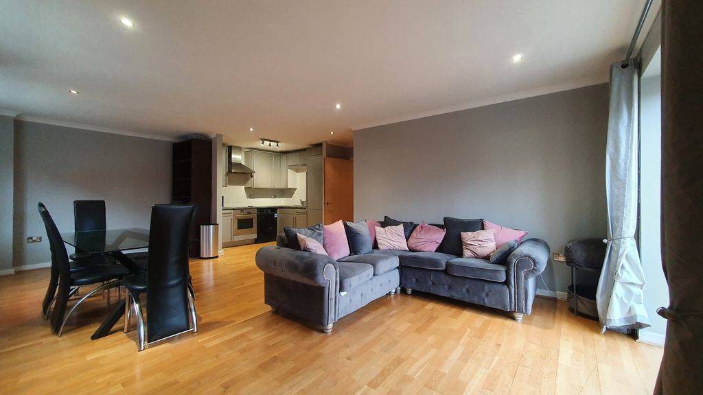 Property photo 1 of 22 2 Bedroom Apartment For Rent