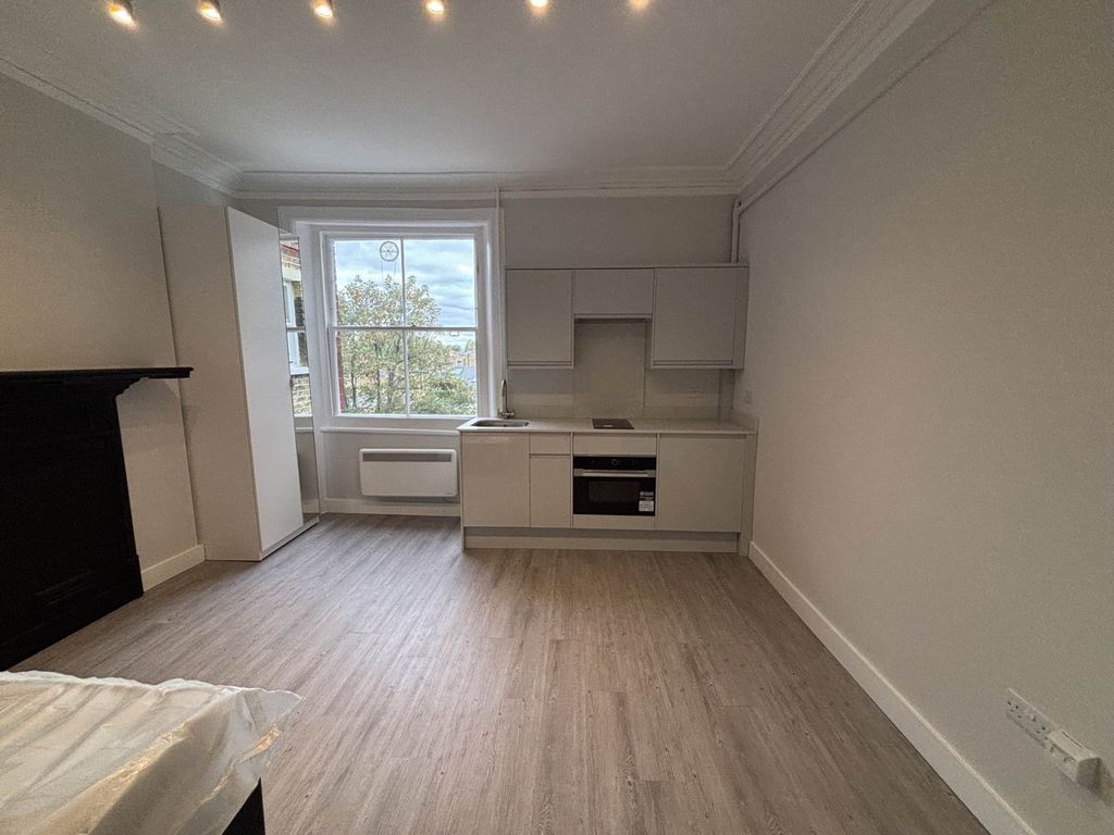 Property photo 1 of 4