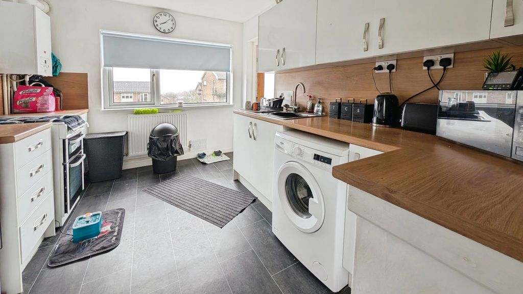 Property photo 1 of 8 08Bab398-16869