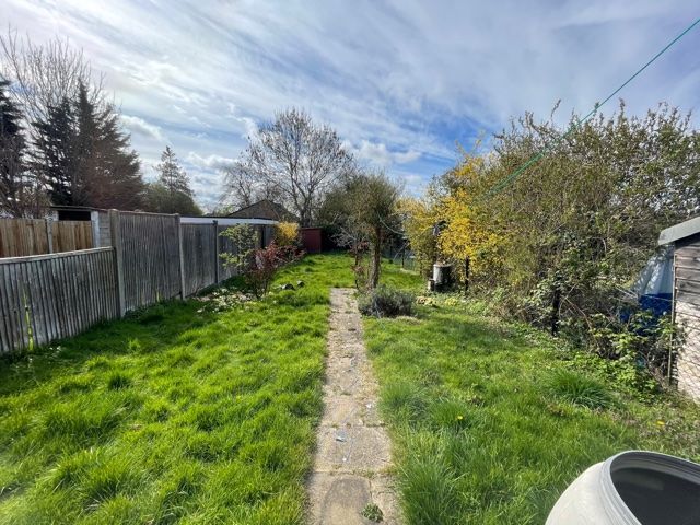 Additional image 15 of 3 bed semi-detached house to rentStockingstone Road, Luton LU2