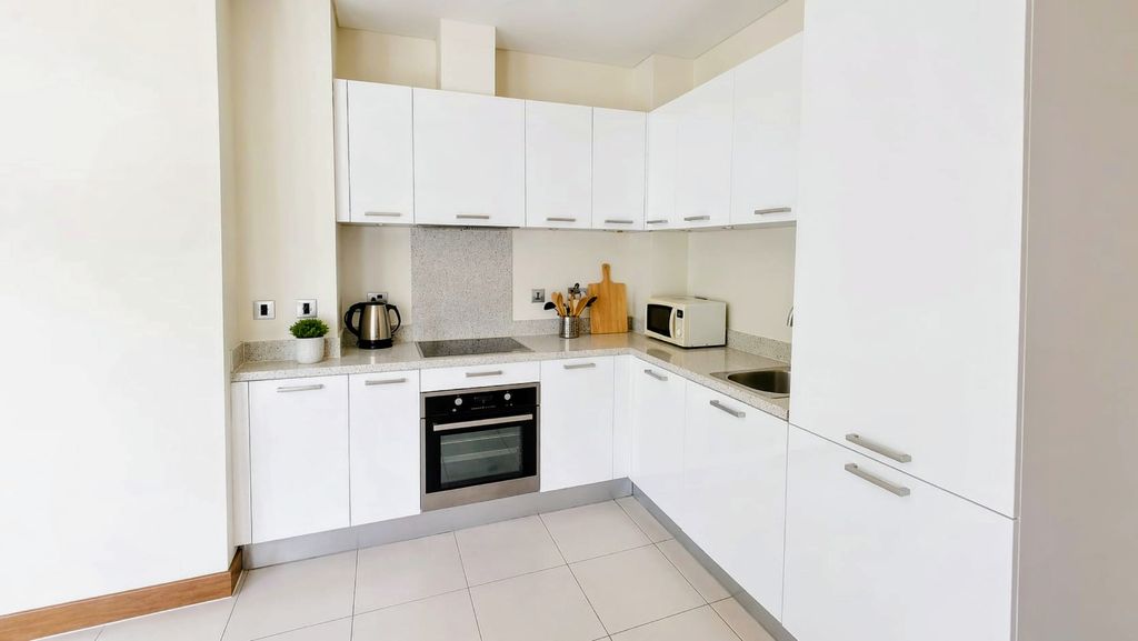 Property photo 2 of 13 Kitchen.5E