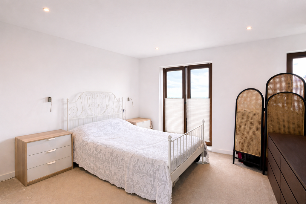 Property photo 3 of 7 Bedroom