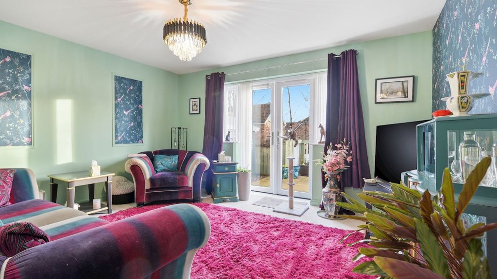 Property photo 2 of 16