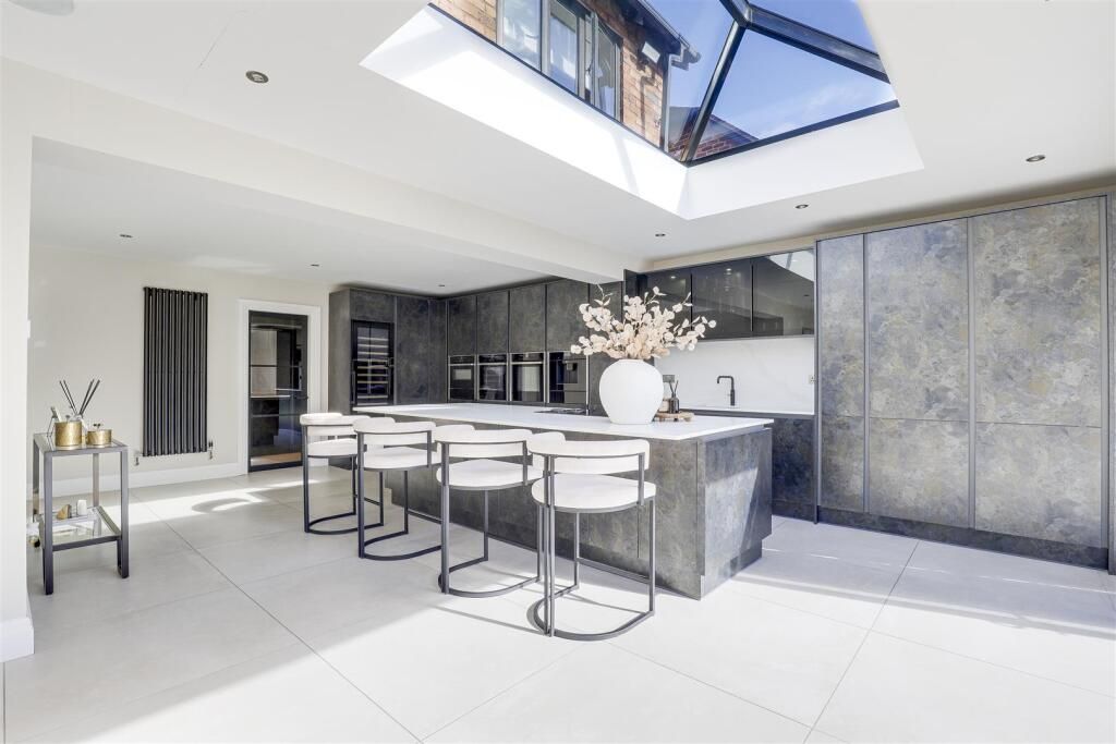 Property photo 2 of 9 223187_34226831_Img_02_0000