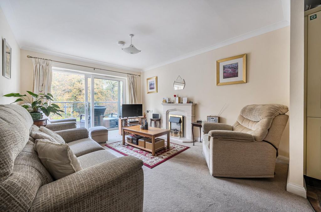 Property photo 2 of 13 1380833-6-6913382Fd426B.Jpg