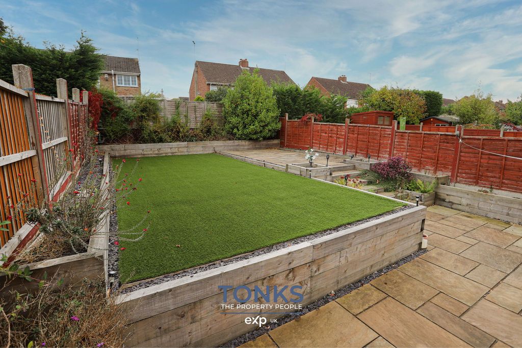 Property photo 2 of 18