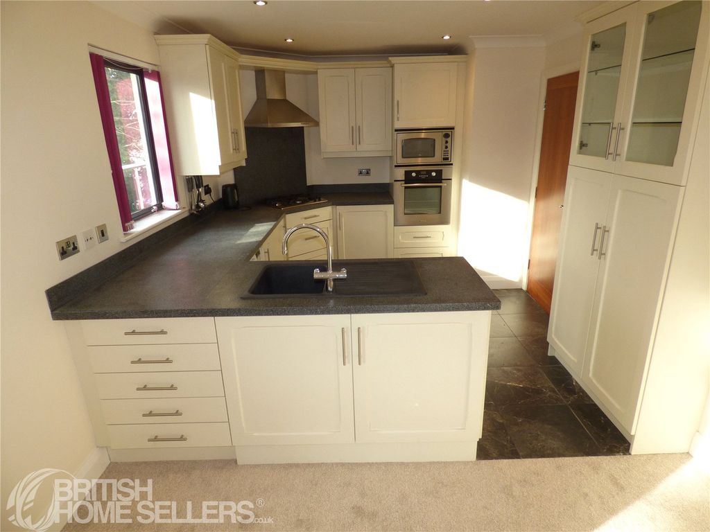 Property photo 3 of 12 Picture No. 17