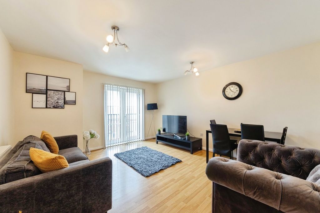 Property photo 2 of 19