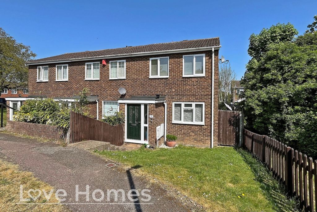 Property photo 1 of 13 4932231