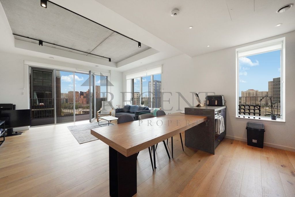 Property photo 1 of 19 (Main)