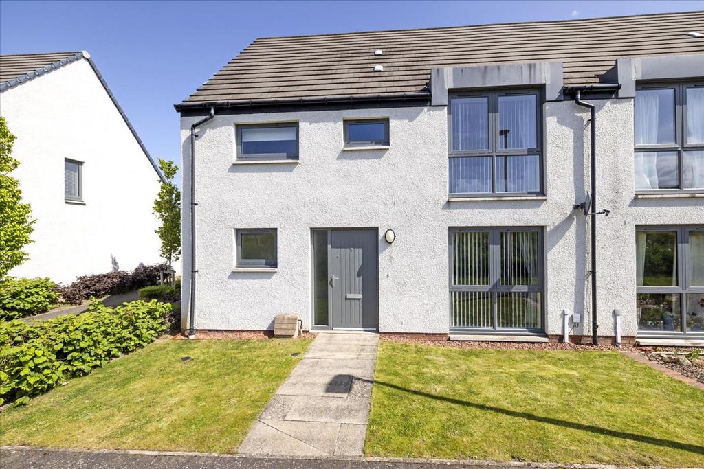 Property photo 1 of 31