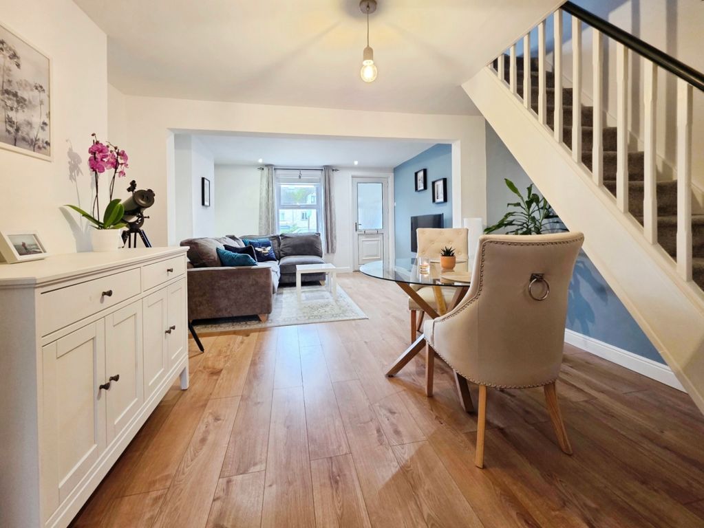 Property photo 3 of 12 Pbox-Img.Jpg