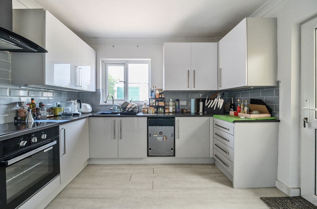 Property photo 3 of 10 1298825-19-68385E...