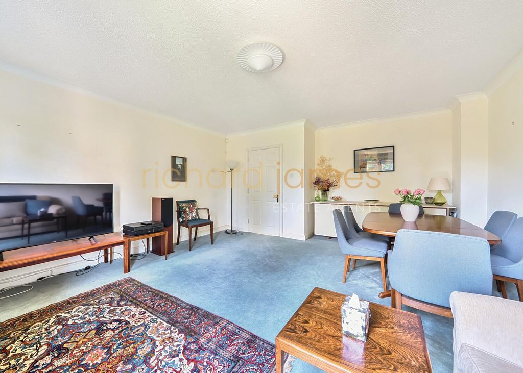 Property photo 3 of 14 521F8d0E-A4Ef-4B4B-8d9F-66B76B1d4981.Jpg