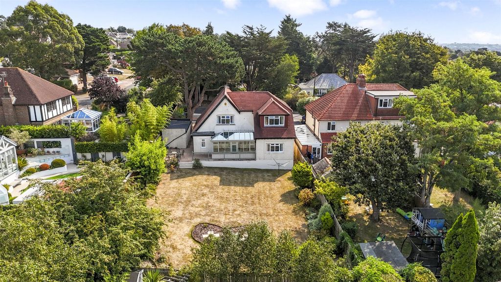 Property photo 2 of 38 Salvington Hill 37-004.Jpg