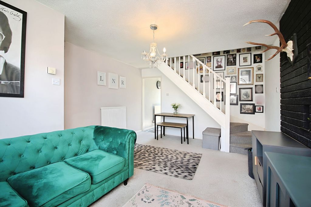 Property photo 3 of 16