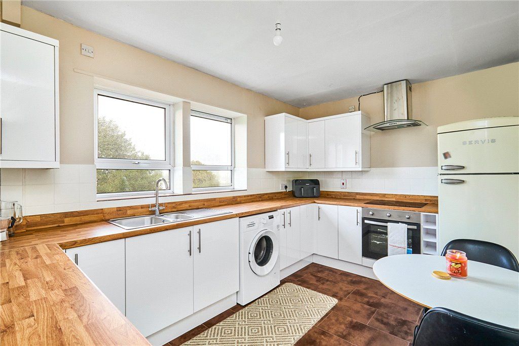 Property photo 2 of 12 Picture No. 10