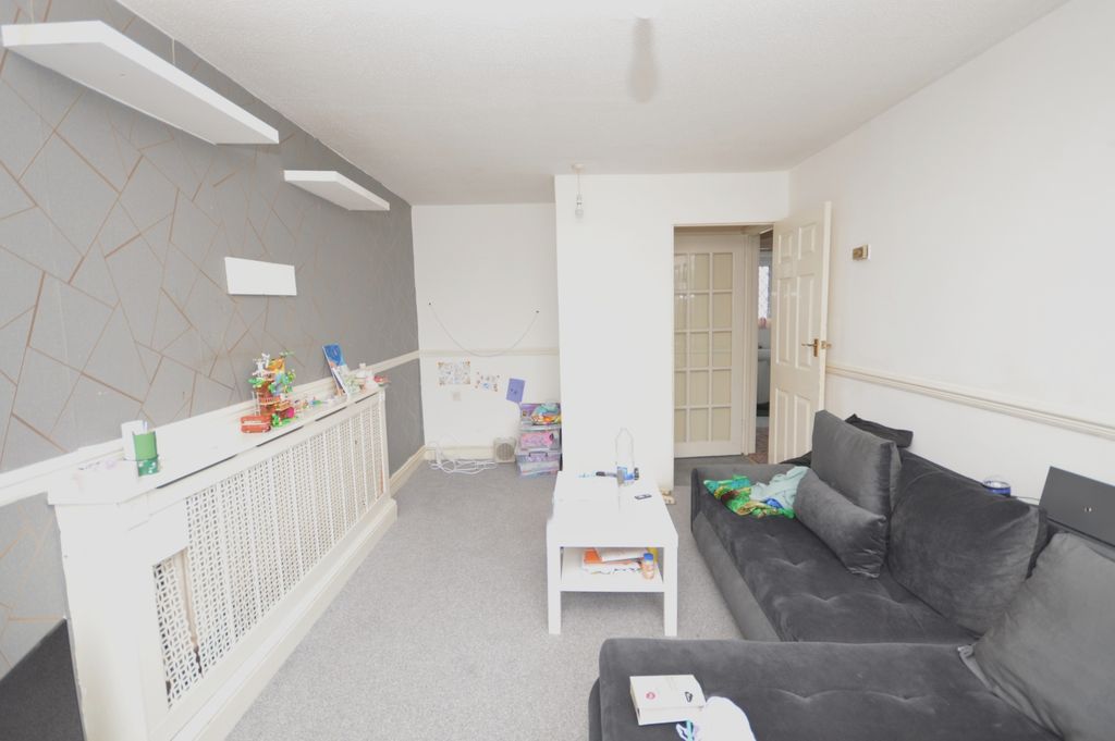 Property photo 1 of 7 1