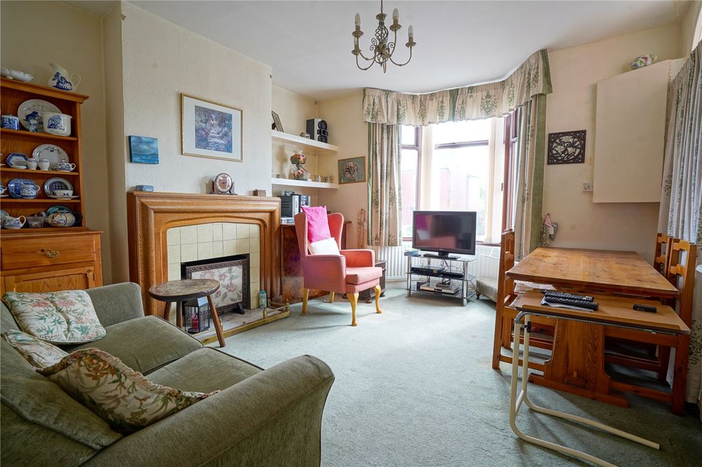Property photo 3 of 10 Picture No. 06