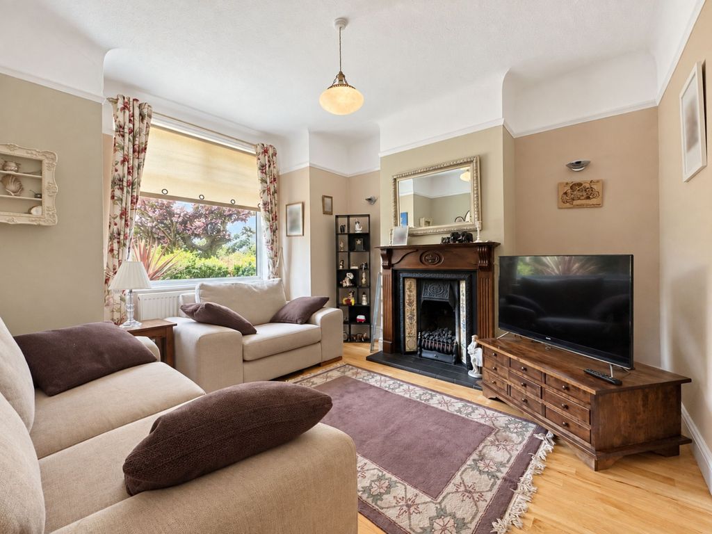 Property photo 2 of 16