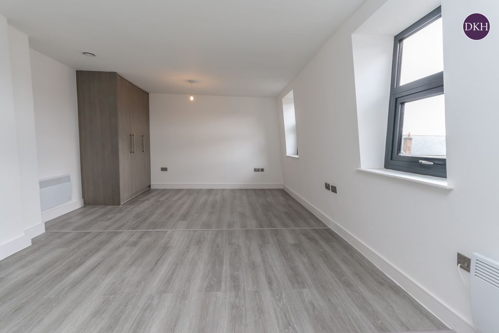 Property photo 3 of 10 Photo 03