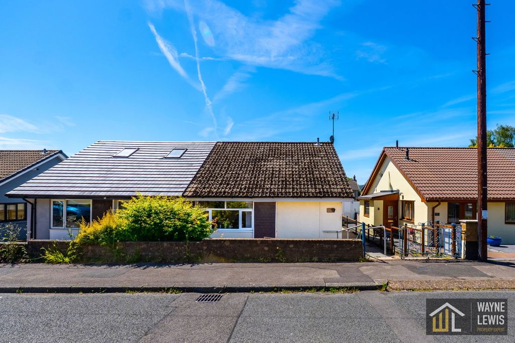 Property photo 1 of 30