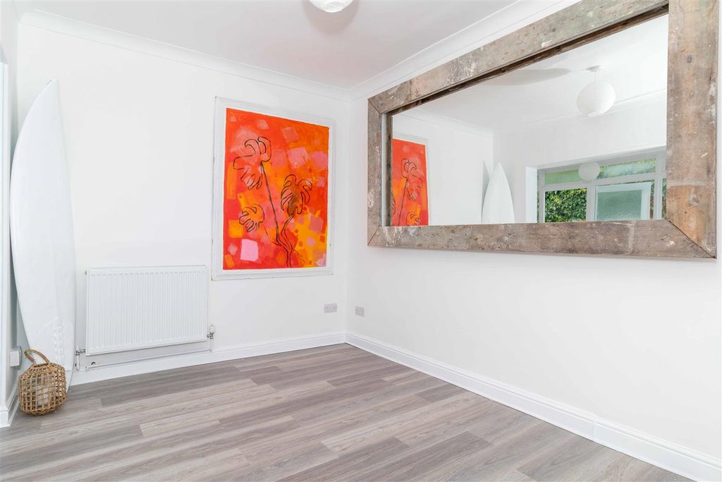 Property photo 2 of 15 Graham-02.Jpg