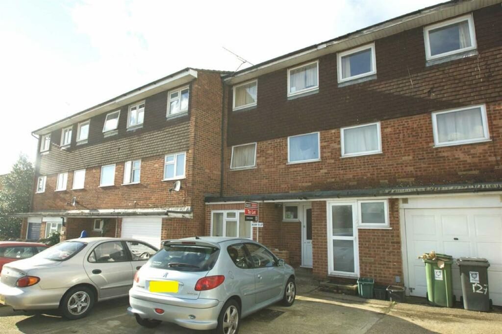 Property photo 1 of 5