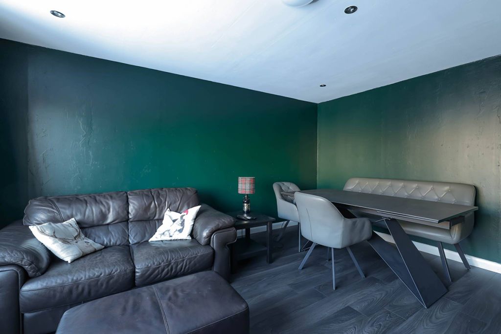 Property photo 3 of 23